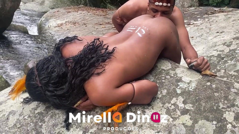 Mirella Diniz: L'incontro nel bosco