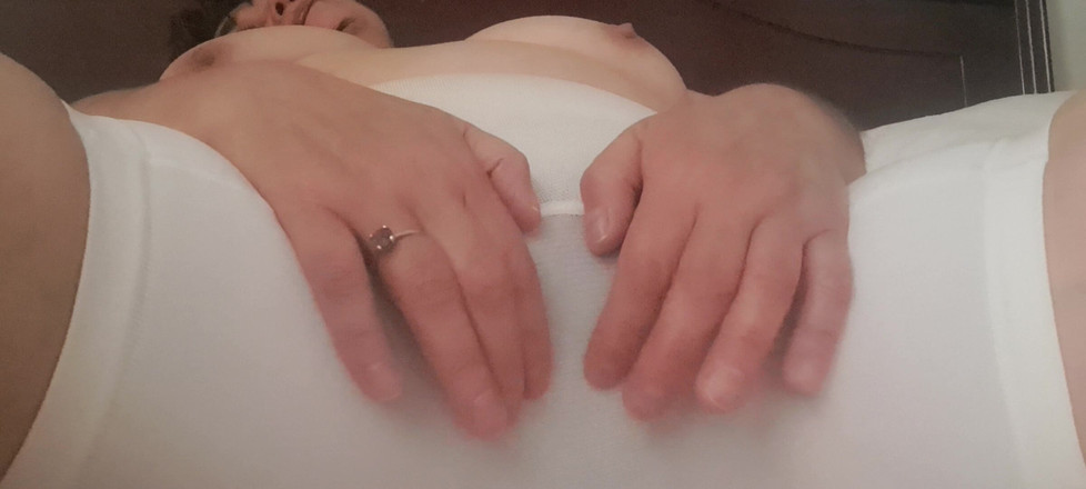 Mommy big hairy pussy: Схватить панцирь над трусиками, насколько она будет жирной и влажной