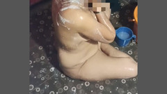 Desi megha: Sonal Bhabhi khỏa thân tắm trong buổi tụ tập