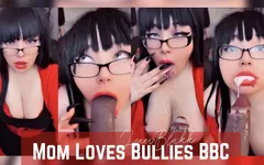 Ibu suka di-bully sama kontol besar pria kulit hitam