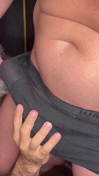 Pablo Pixx dominuje Kike Gil Intense Leather Encounter w Barcelonie Underground Cruising Club