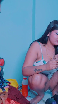 kaamuk sauteli mammi subah-subah masti ki talaash men haardakor seks ke lie betaab hai