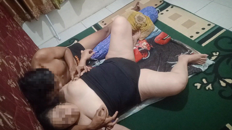 my_wife_chubby: (2부) 아주 발정난 통통한 계모 따먹고 싶어