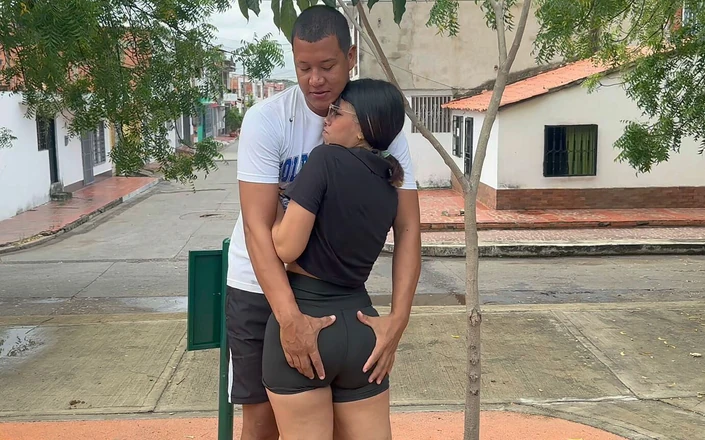 Saraymike: Hraji si s neznámou latinskoamerickou dívkou v letadle a nakonec...