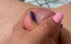 Những cái mông màu tím từ một góc độ khác