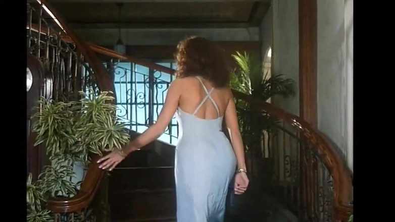Vintage megastore: Christoph Clark İtalyan klasik porno videosunda ateşli bir esmerle sikişiyor
