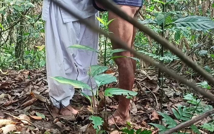 Anjaliraj: ジャングルで女子大生を待っている