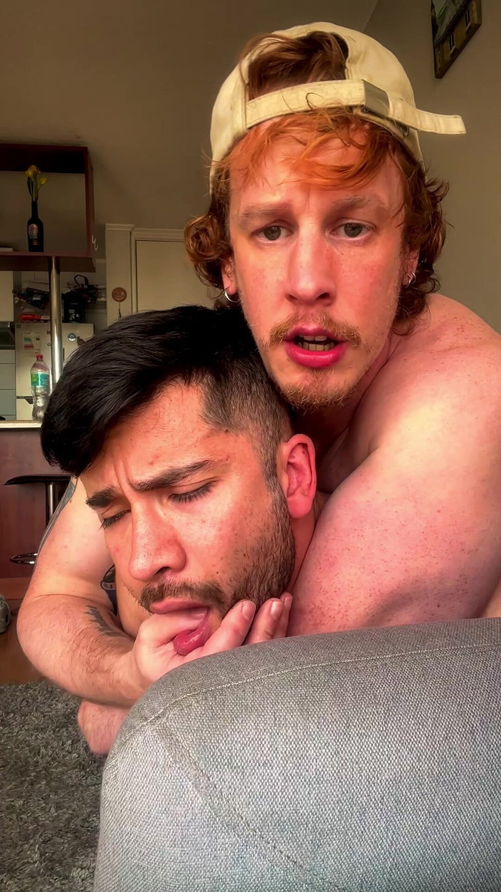 Christian Hunter: Dând toate pula mea groasă tăiată la această curvă lacomă...