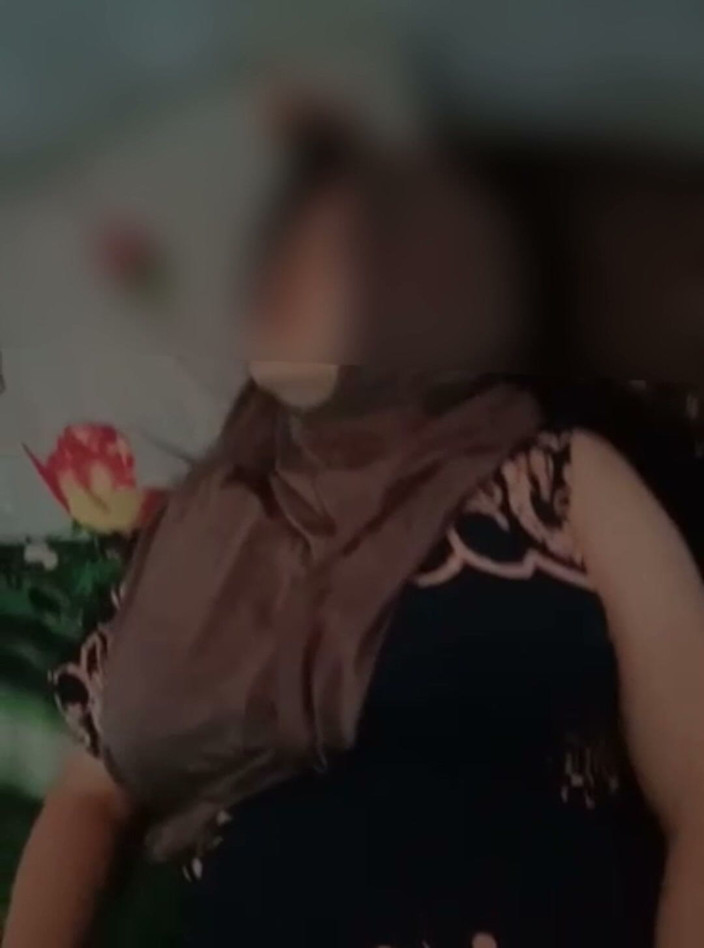 Famly sex: การไถของสาวหมู่บ้านในฮิญาบนั้นอร่อยมาก part2