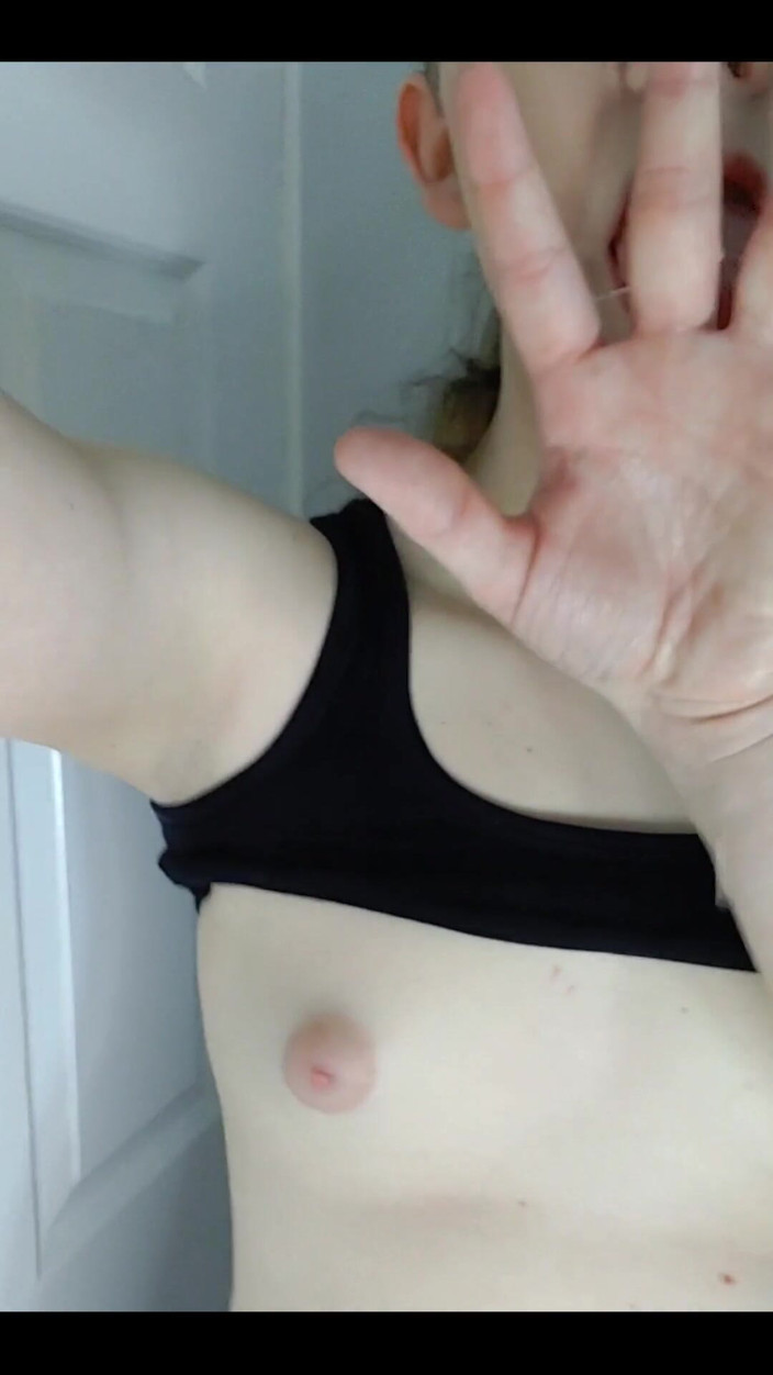 Real Gril: Zie ik er niet lekker uit? Mmm als je me...