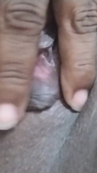 Memek sempitku pengen dientot sama kontol besar