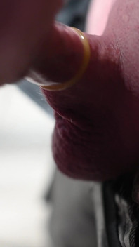 Lolas Sissy Bi Blowjob