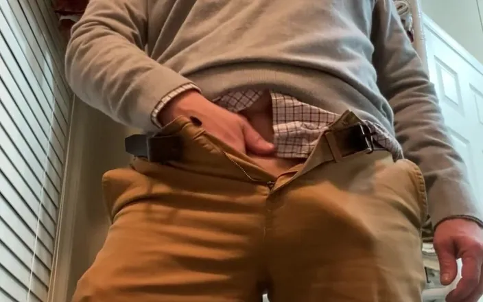 RealBigDill: Big Fucking Cock Taking a Big Fucking Piss on Your...