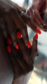 Omgiana vide une bite