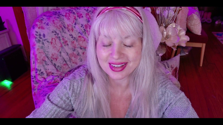 PaintedRose: Satijnen slipje openen