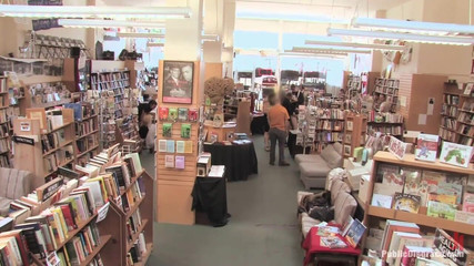 Public Disgrace by Kink: Kutu buku rambut merah dipermalukan dan dientot di toko buku!