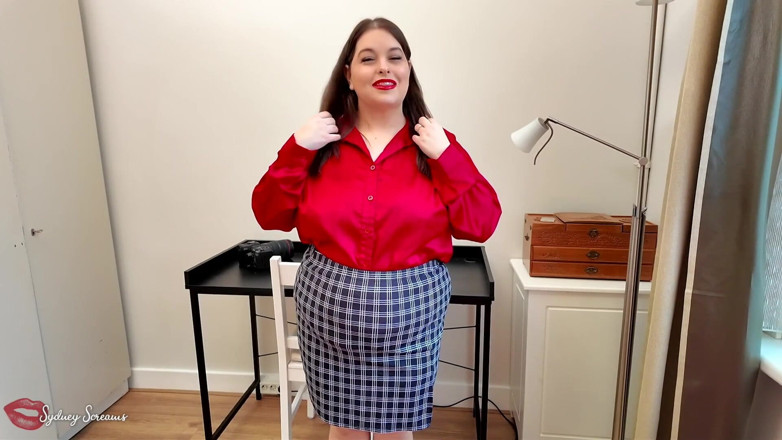 Sydney screams fetish: Rosnący brzuch twojego pracownika - karmisz BBW Sydney krzyczy i podziwia...