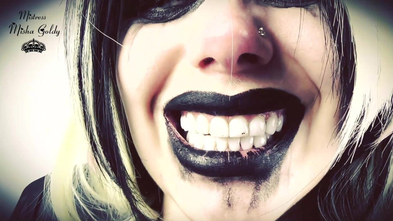 Goddess Misha Goldy: Succubus vai te comer depois de foder!
