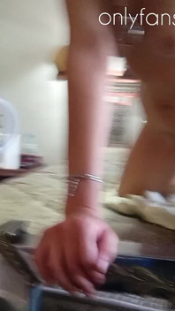 Squirt de brunet Argentina, sex fierbinte