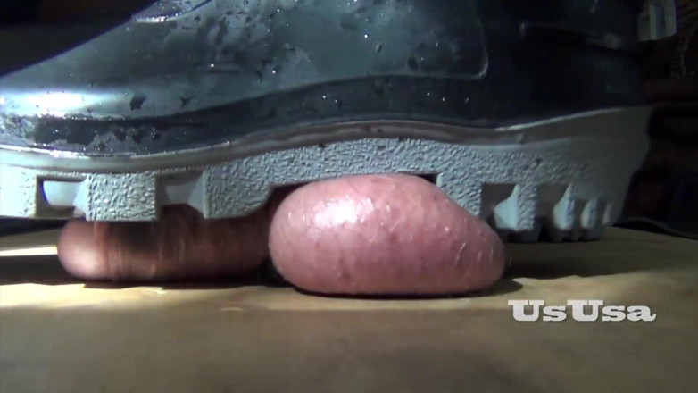 UsUsa: Trampling balls rubber boots