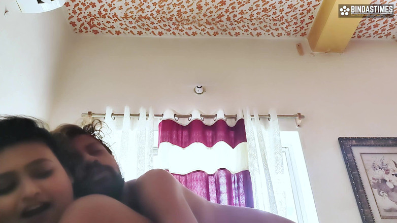 Biind as times: Desi indische dicke möpse heiß und sexy sucharita bhabhi allererster...