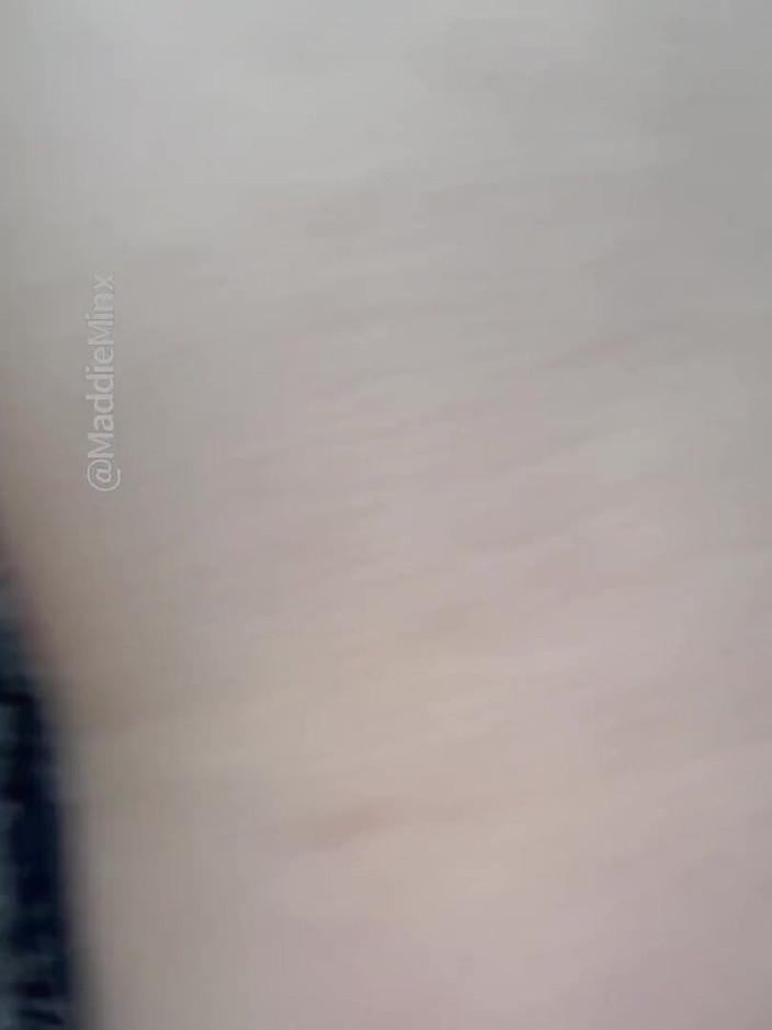 Maddie Minx productions: Culo grasso, denim, sborrata in faccia