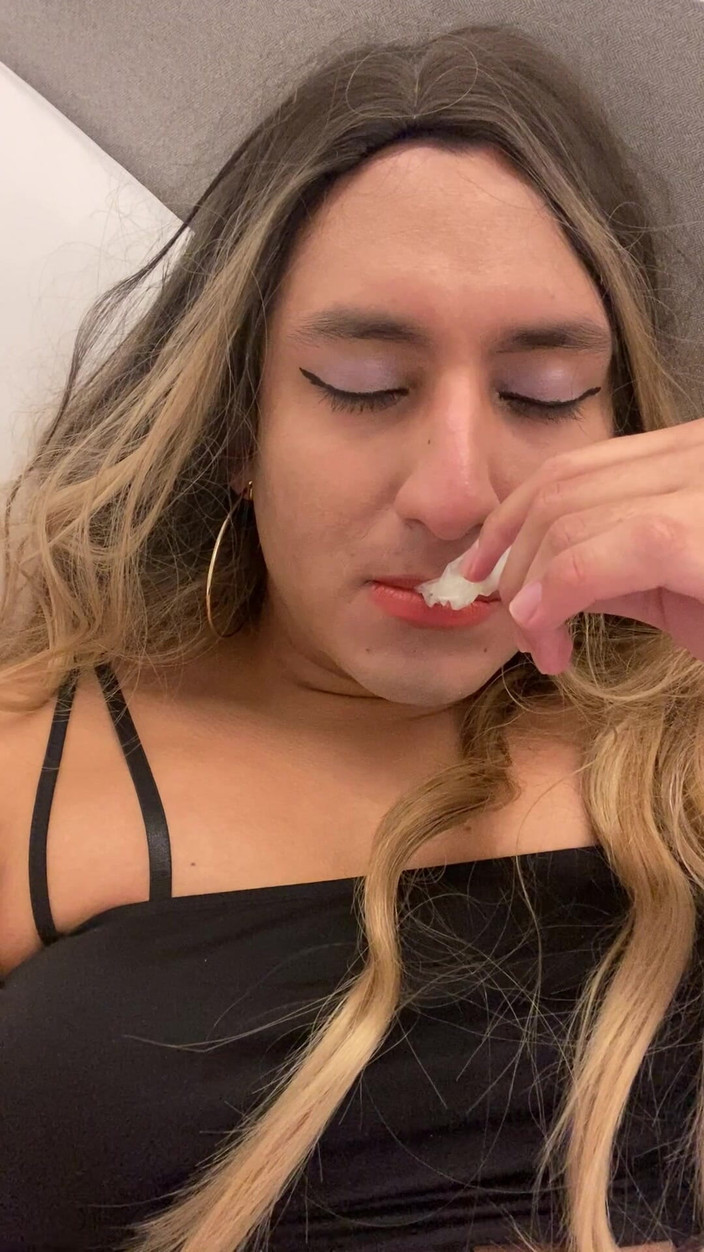 Natalia Valera: 私は自慰行為をして、自分の精液を飲みます