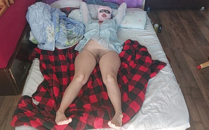 Amateur_MS: 卧室业余夫妇的疯狂性爱。热业余夫妇色情按摩。