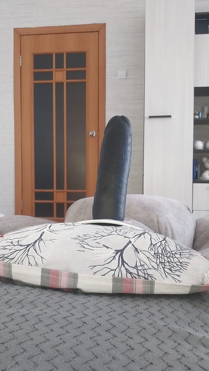 Annyfist: Obrovské dildo.