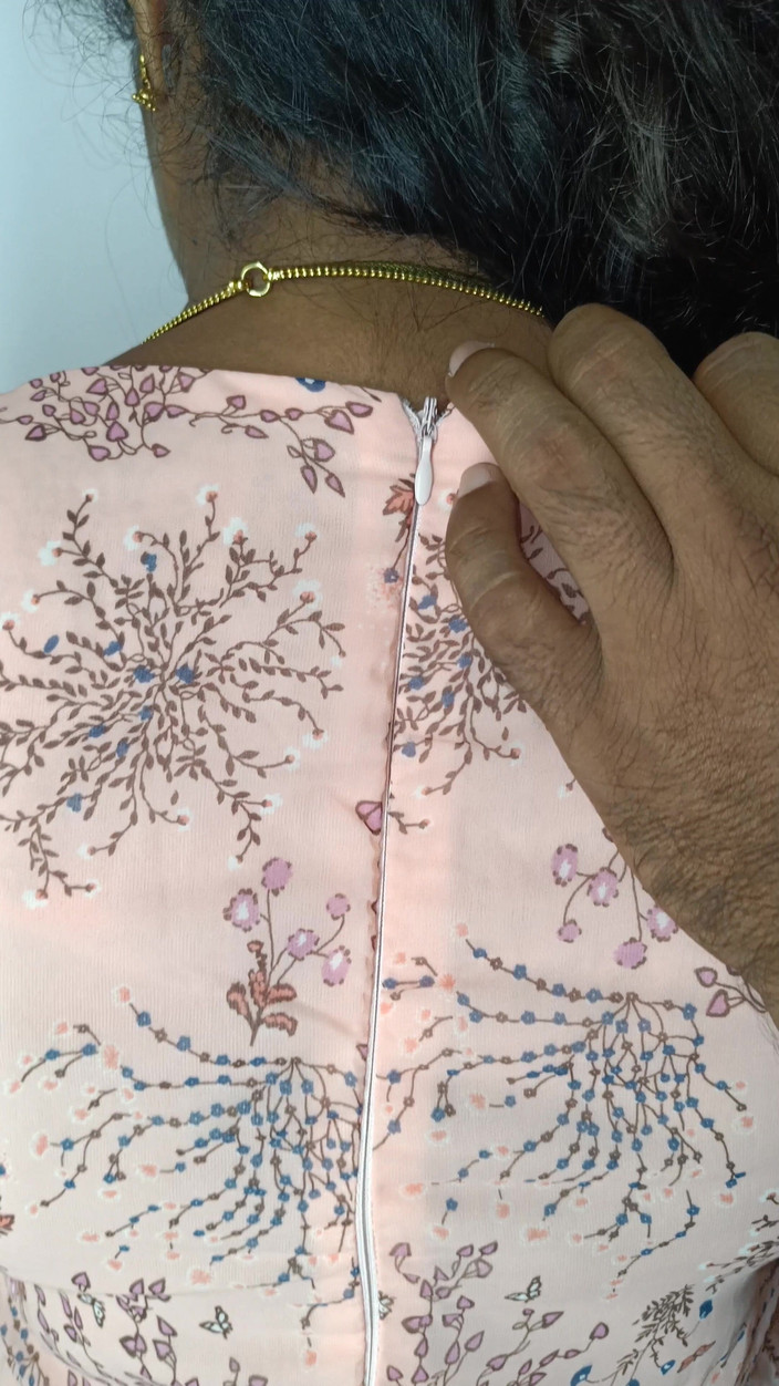 Laxi ammu: 办公室工作人员