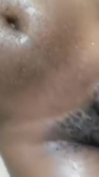 내 보지가 너의 보지를 보고 있어