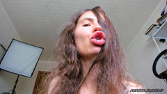 Rarible Diamond: Lippen riechen, pOV brauch
