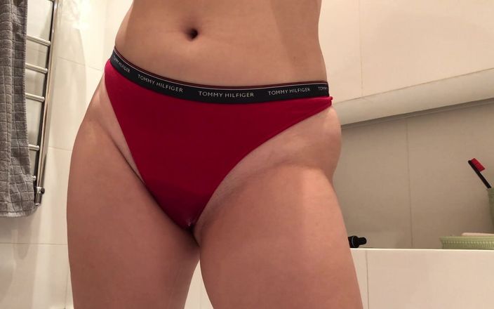 Booty ass x: Pissing Through Red Panties
