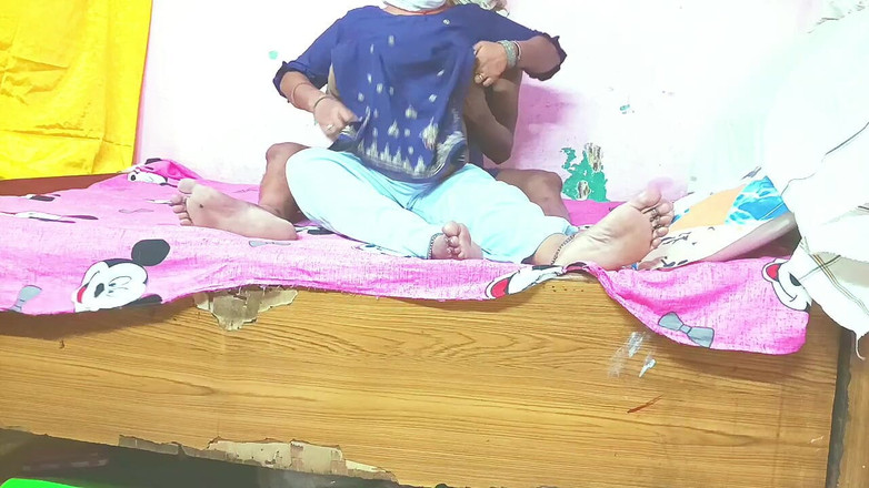 Priyabhabhi2011: Секс-видео индийской новой замужней пары дези