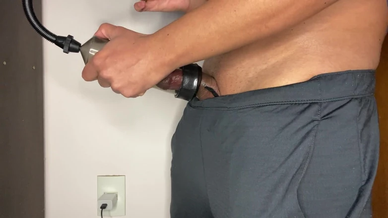 Greedy truck: Hoje é o dia para fazer meu pênis 5 centímetros maior para...