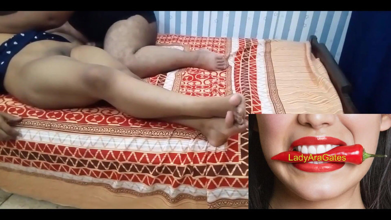Hotty Jiya Sharmaa: Desi Lovers