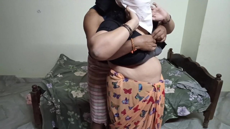 Telugu-fuckers: Desi sorellastra alla pecorina hard core equitazione accarezza con il...