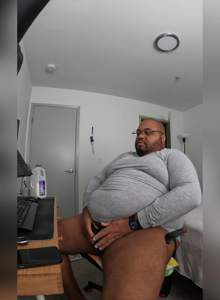 Blkhole420: Przygotowuję się do pracy i mając trochę zboża, a może...