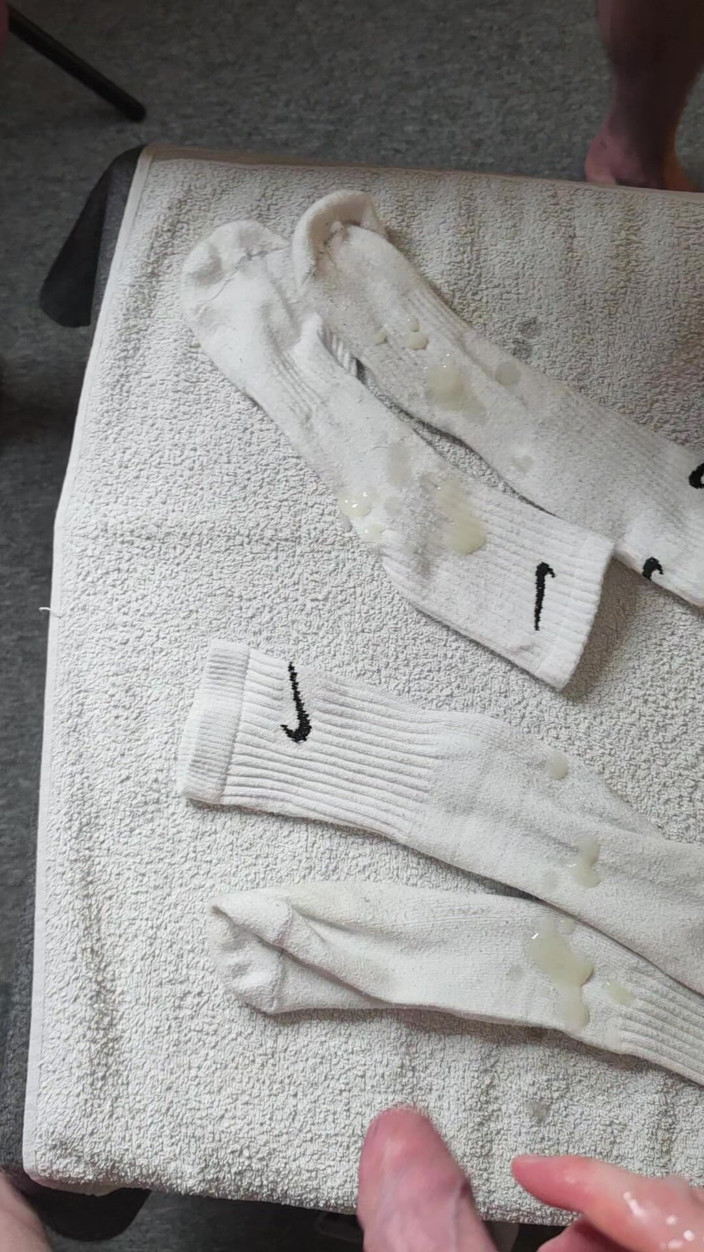 Twotwinkhusbands: Zamówione: 2x pary używanych spust nasączone białe skarpetki Nike