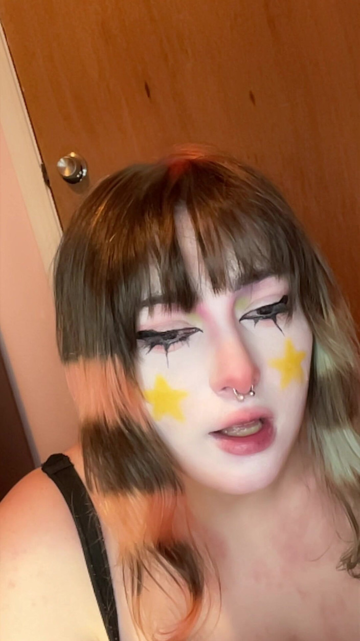 Mushroombitchx: Galaxys Orgazm Yüzü