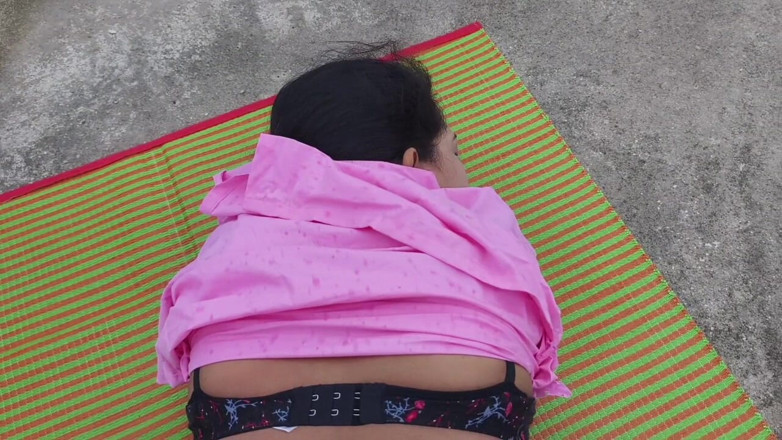 Sona bhabhi: Hintli köylü çift seks videosu