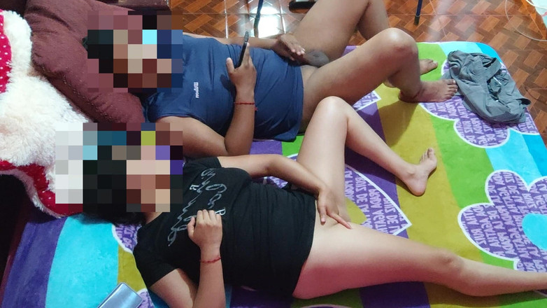 Katerine: Îl prind masturbându-se