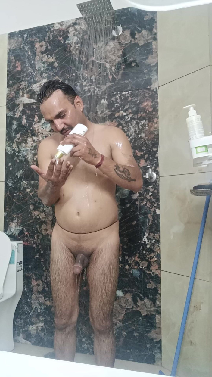 Rajasthani-old-lover: Hintli desi adam seks ve duş gösterisi ve masterbation