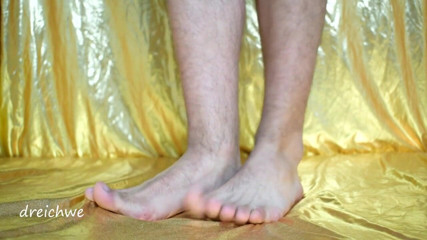 Dreichwe: Accarezzando i miei bellissimi piedi