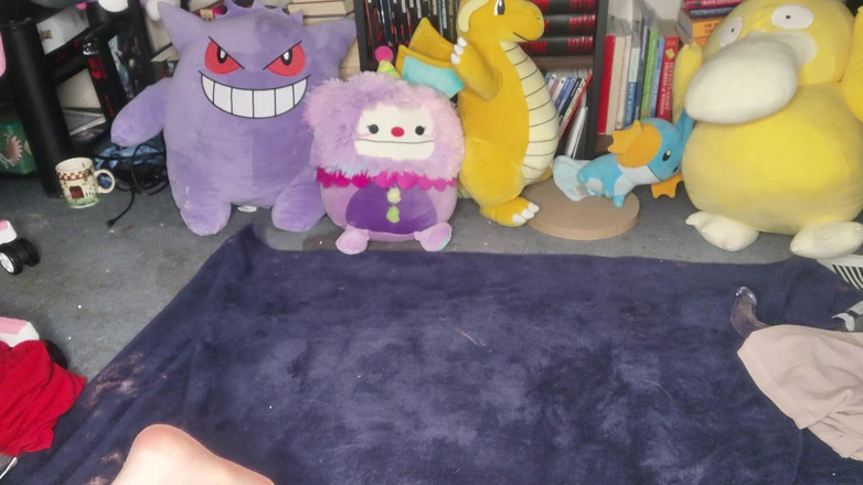 Lori Critter: Lori Takes You Along on Their Masturbation Session