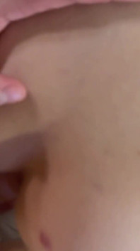 Morena tinder menina recebe buceta fodida com força
