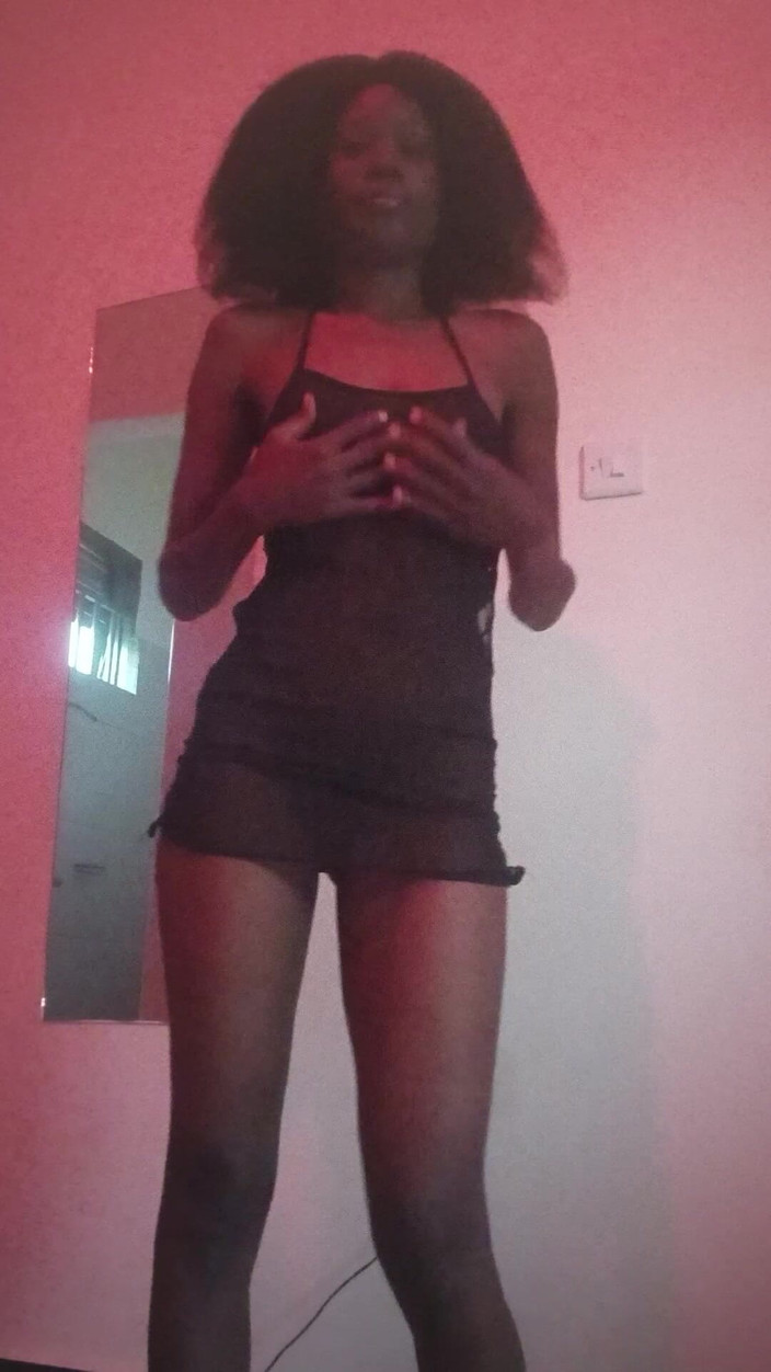 Briita: Sexy Bella Signora Nera.