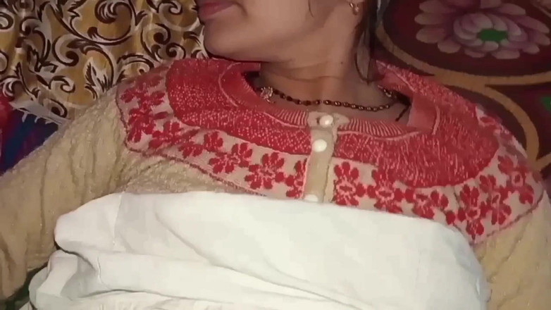 Janvibhabhii: Sevimli üvey kız kardeşim kış mevsiminde yatak odasını benimle paylaştı