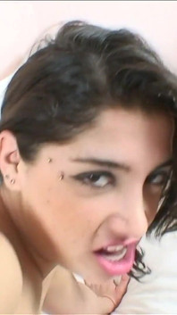 Latin hatun arkadan sikiliyor