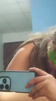 Quelle bonne pipe que me taille une MILF de 70 ans